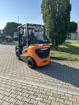 Diesel truck - Doosan D30S-9 (2)