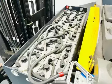 Chariots à mât rétractable 2011  Hyundai 14BRJ-7 - Batterie aus 2023 (8)
