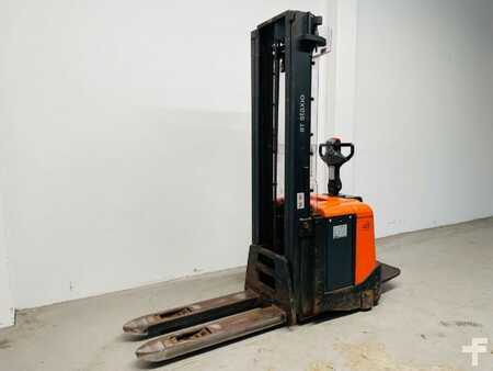 Pinontavaunu 2015  BT SPE160L (1)