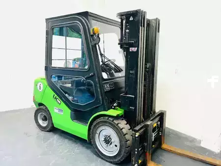 Elektro čtyřkolový VZV 2023 UN Forklift FB35 - Lithium (4)