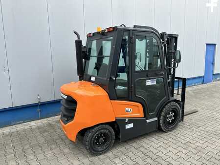 Diesel heftrucks 2023  Doosan D30NXP (3)