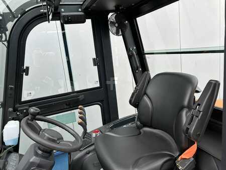 Diesel heftrucks 2023  Doosan D30NXP (6)