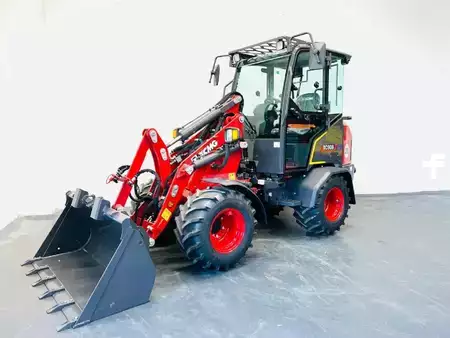 Pozostałe 2025  XCMG XC908 (1)