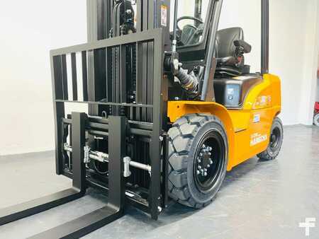 Sähkö - 4 pyör 2025  HC (Hangcha) CPD30-XE (5)