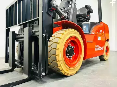 Eléctrico - 4 rodas 2026  HC (Hangcha) CPD38-XE (4)