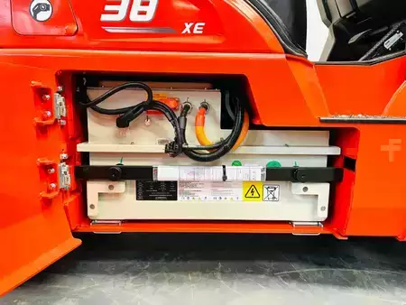 Eléctrico - 4 rodas 2026  HC (Hangcha) CPD38-XE (8)