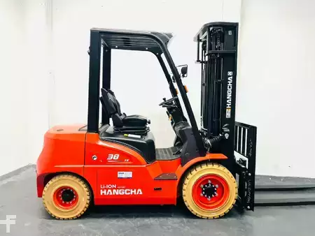 Eléctrico - 4 rodas 2026  HC (Hangcha) CPD38-XE (2)