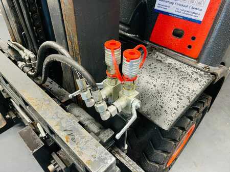 Dieselový VZV 2012  Linde H25D-01 (6)