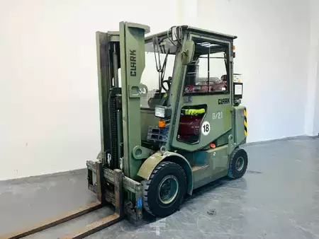 Diesel gaffeltruck 1995  Clark CPD25 (1)
