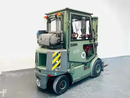 Diesel gaffeltruck 1995  Clark CPD25 (4)
