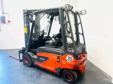 Eléctrico - 4 rodas 2019  Linde E30L (3)