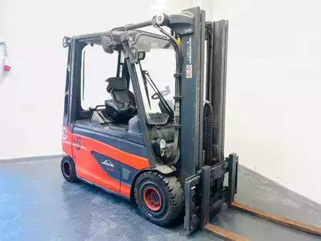 Eléctrico - 4 rodas 2019  Linde E30L (4)