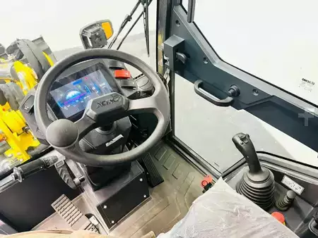 Pozostałe 2025  XCMG XC908 (7)