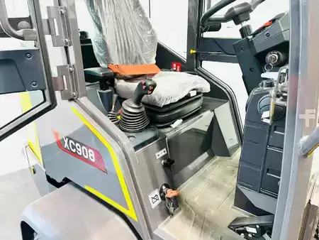 Pozostałe 2025  XCMG XC908 (8)