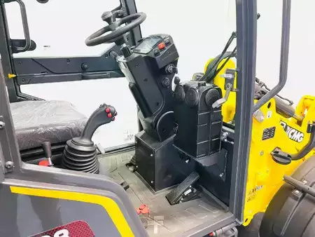 Pozostałe 2025  XCMG XC908 (9)