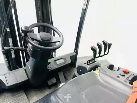 Elektro čtyřkolový VZV 2018  Doosan B25X-7 (8)
