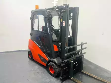 Empilhador a gás 2019 Linde H20T (4)