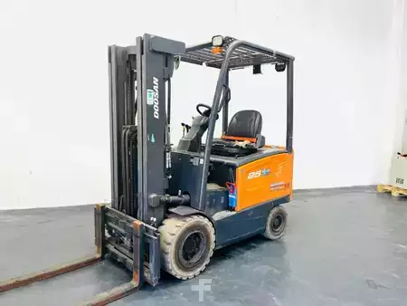 Elektro čtyřkolový VZV 2018 Doosan B25S-7 (1)