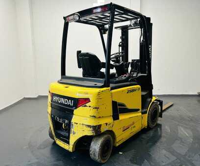 Hyundai 25BH-9