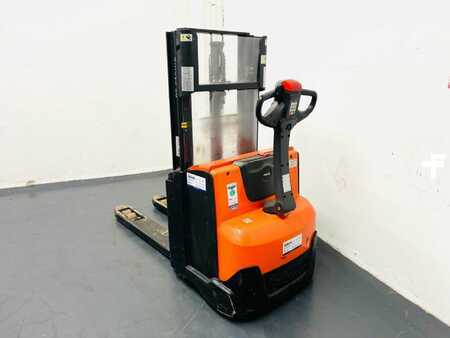 Stapelaars 2021 BT SWE200D - neue Batterie (2)