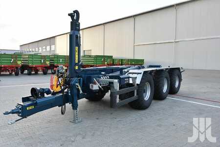 Trailers  [div] Hakenlift T386 (33t) (2) 