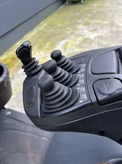 Treibgasstapler 2018 Linde H20T (4)