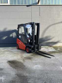 Treibgasstapler 2014 Linde H16T-01 (1)