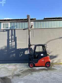 Treibgasstapler 2014 Linde H16T-01 (2)