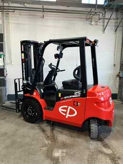 4-wiel elektrische heftrucks 2023  EP Equipment EFL253-B (4)