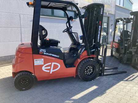 Elektro 4 Rad 2025 EP Equipment EFL253 (2)