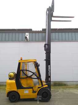 Treibgasstapler 2006 Hyundai HLF30-5 (2)