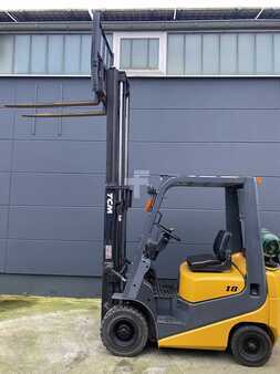 Propane Forklifts 2006  TCM FG18T19 (6)