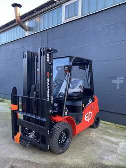 Elektro 4 Rad 2024 EP Equipment EFL253S (2)