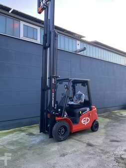 Elektro 4 Rad 2024  EP Equipment EFL253S (7)