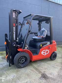 Elektro 4 Rad 2024  EP Equipment EFL253S (8)