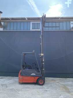 Eléctrico - 3 rodas 2003  Linde E14-02 (1)