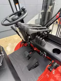 Elektro 4 Rad 2025  EP Equipment EFXZ301  Lithium Ionen (15)