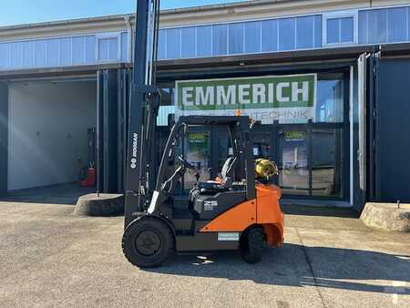 Carretilla elevadora GLP 2020  Doosan G25P-7 (2)