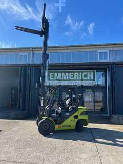 Dieselstapler 2024  Clark S30D (1)