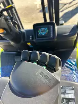 Dieseltrukki 2024  Clark S30D (8)