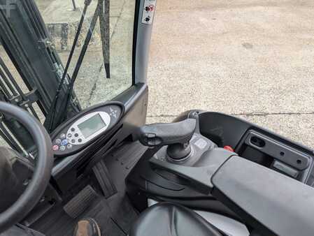 Chariots électriques à 4 roues 2016  Still RX60-20 (9)