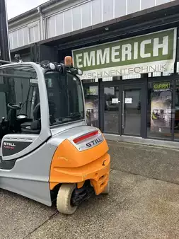 Chariots électriques à 4 roues 2019  Still RX 60-40 (7)