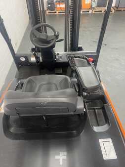 Chariots électriques à 4 roues 2021 Doosan B50 X7 (4)