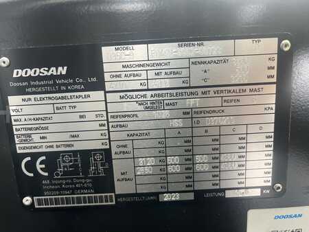 Dieselový VZV 2023  Doosan D35 SC9 (8)