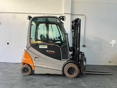 Chariots électriques à 4 roues 2013 Still RX60-30 (1)