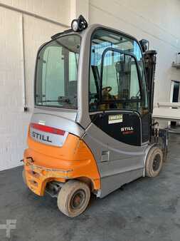Chariots électriques à 4 roues 2013 Still RX60-30 (3)