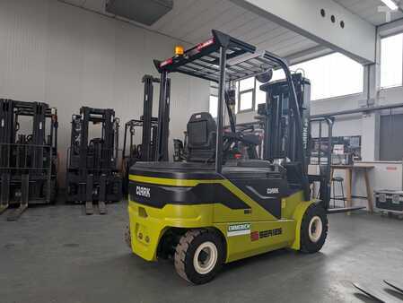 Chariots électriques à 4 roues 2023  Clark S25 (12)