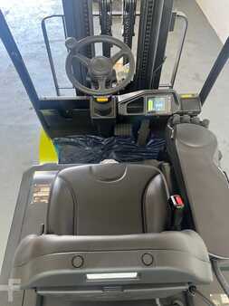 Chariots électriques à 4 roues 2023  Clark S25 (5)