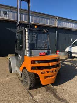 Chariots élévateurs diesel 2011  Still R 70 (20)