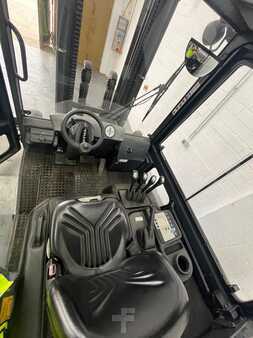 Chariots élévateurs diesel 2011  Still R 70 (7)